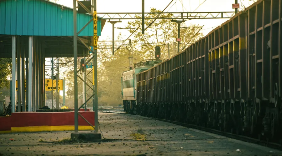 Rail service exists. The buyer still doesn't know who to call
